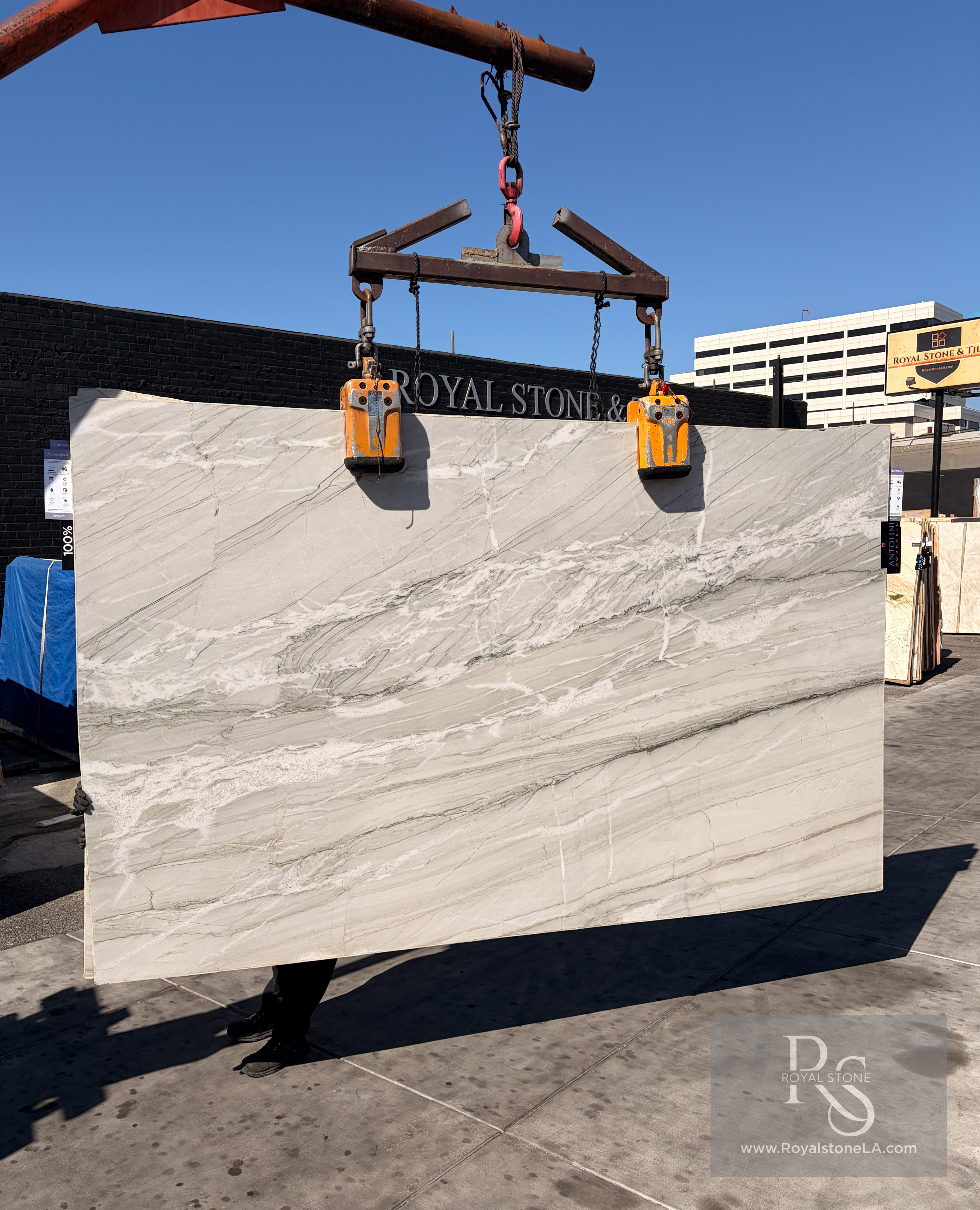 2cm Antolini Gabana Nuage AO554 polished quartzite slab from Brazil, 79 by 127 inches, at Royal Stone
