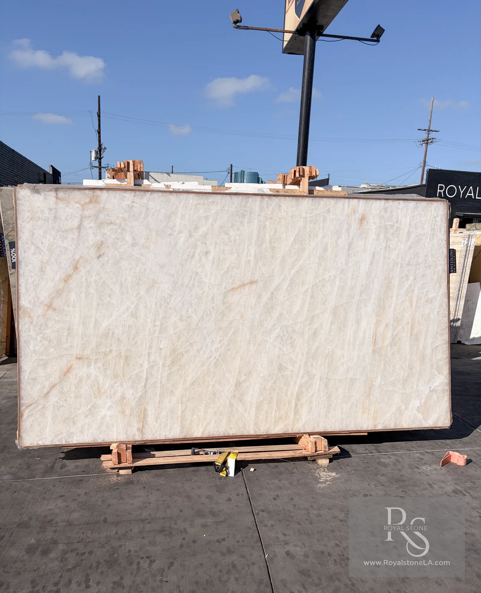Antolini Cristallo Traslux Top EF264 polished quartzite slab photographed in the Royal Stone yard