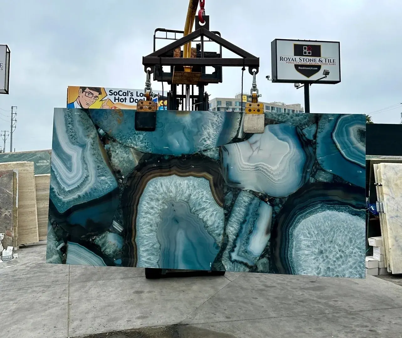 Agate Azure Italian porcelain slab