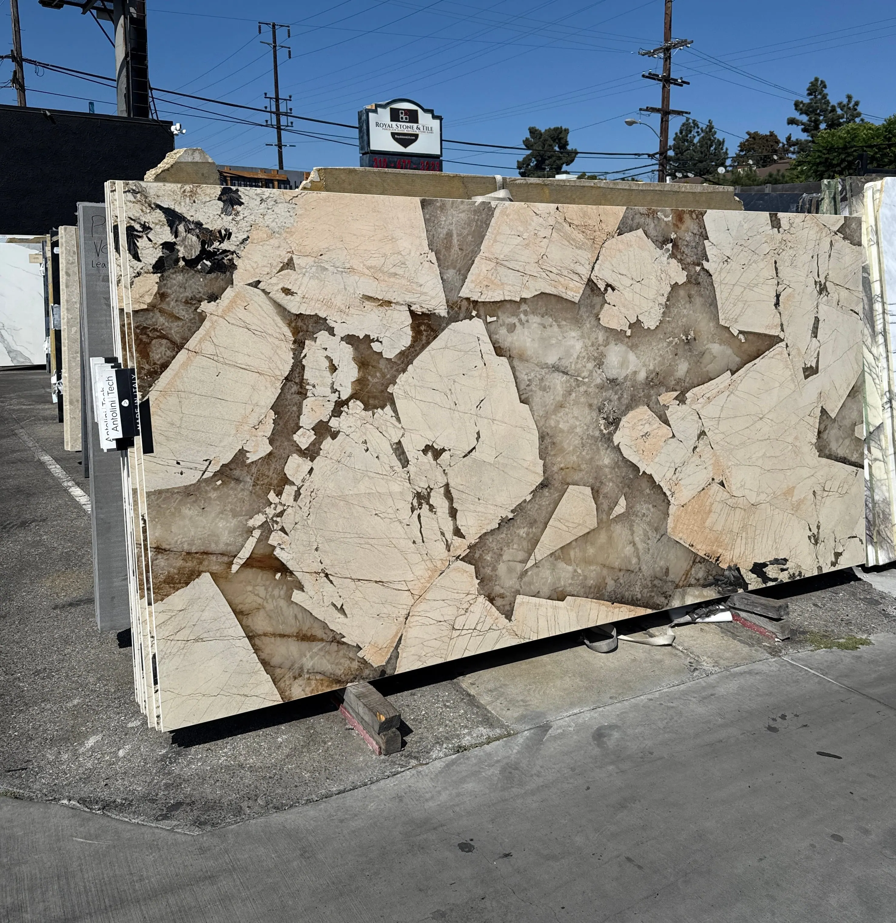 Patagonia Original Jumbo Italian porcelain slab