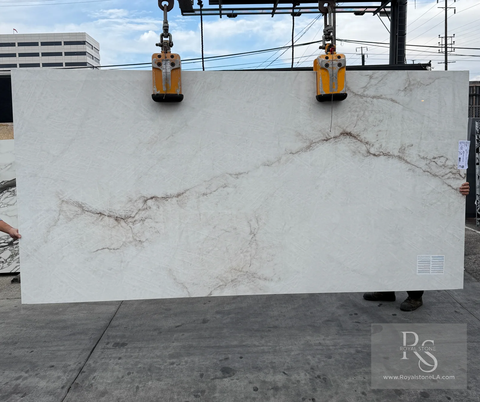 Quartzo Italian porcelain slab
